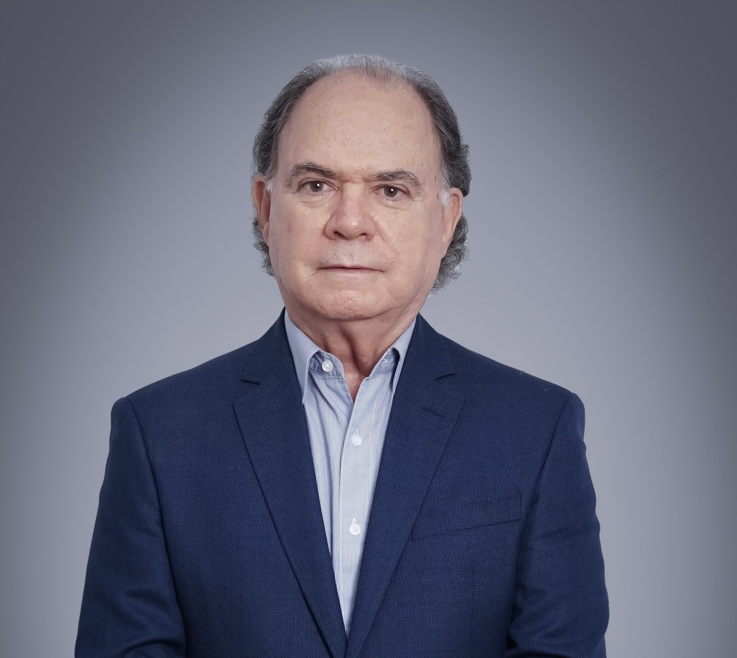 DR. PAULO PAES SILVADO JUNIOR 